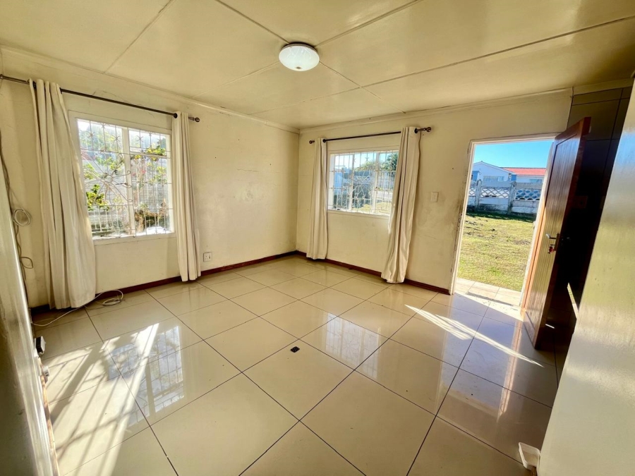 To Let 3 Bedroom Property for Rent in Braelyn Eastern Cape
